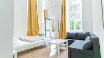 Basic-Apartment | Bügeleisen/Bügelbrett, kostenloses WLAN, Bettwäsche