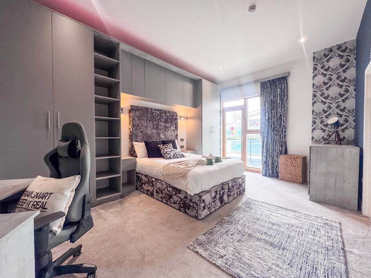 Desk, iron/ironing board, travel crib, WiFi