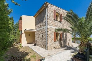 Room - PICARA - Villa with private pool in Mancor De La Vall. Free WiFi (Raiguer)