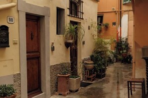 تفاصيل الفندق من الخارج