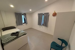 Unclassified image, 5 of 9, button - Sawan villa (Koh Phangan)