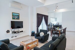 Unclassified image, 5 of 38, button - Secret Garden Homestay (Kuala Selangor)