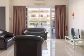 บริเวณนั่งเล่น