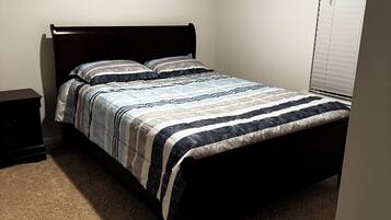 3 chambres, fer et planche à repasser, Wi-Fi gratuit