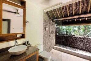 Room - Villa Cella Bella : River Villa I ( Bali instaworthy villa ) (Bali)