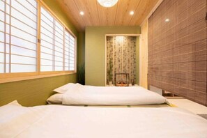 Room - EVERYDAY HOUSE NANBANAKA (Osaka)