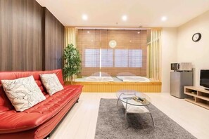 Room - EVERYDAY HOUSE NANBANAKA (Osaka)