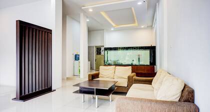 Collection O Almasarra Resid Near Ring Rd Medan