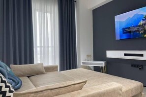 Room - White studio in Akai City,Tashkent (Tashkent)