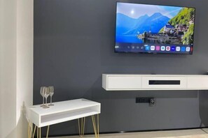 Interior - White studio in Akai City,Tashkent (Tashkent)