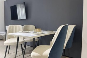 Dining - White studio in Akai City,Tashkent (Tashkent)