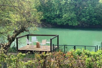 Romantic Nature Chalet – Peaceful Escape by the Marne River