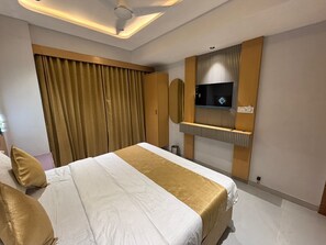 Classic Double Room, City View | Free WiFi - Hotel Prenix Sky- Gota (Ahmedabad)