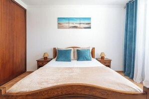 Cots/infant beds - BnB Homes Large Fully Equipped Apartment with 2 Bedrooms, Swimming Pool & Patio (Albufeira)