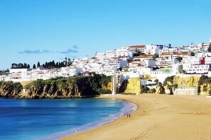 Beach towels - BnB Homes Large Fully Equipped Apartment with 2 Bedrooms, Swimming Pool & Patio (Albufeira)
