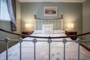 Room - Beachwood - 2 Bedroom Cottage - Penally (Tenby)