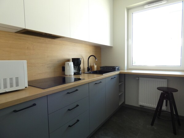 Apartment, Balcony | Private kitchen