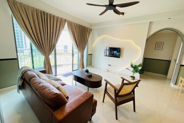 Living area - NEW Serenity@Teega ResidenceL2 by UcomeHomestay (Iskandar Puteri)