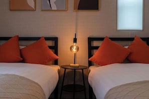 Room - WARAKU (Osaka)