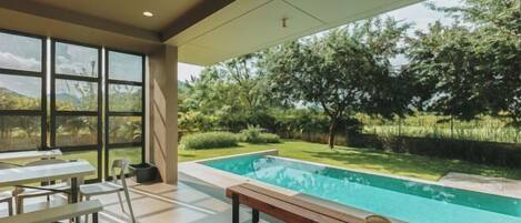 Alberca al aire libre