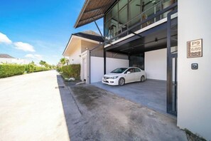 Aparcamiento sin asistencia gratuito