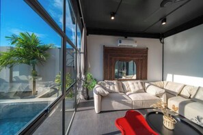 Room - Modern Industrial Style 6 Bedroom Private Pool Villa in Bang Tao, Phuket (Phuket)