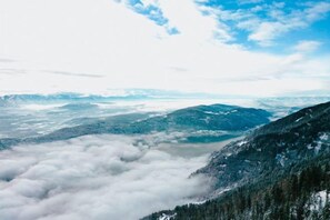 Unclassified image, 4 of 14, button - Luxescape-No 2306-Traumaussicht-Ski & Wandergebiet-Paragleiten-Langlauf-Parkplatz (Treffen bei Villach)