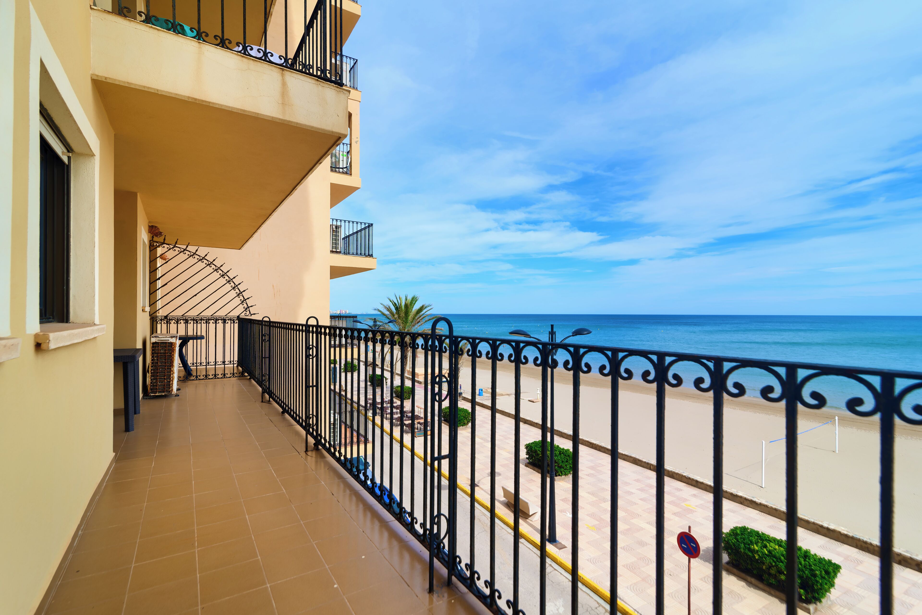 Comfort Apartment, Balcony, Sea View | Living area