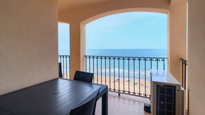 Apartamento Confort, balcón, vistas al mar | Terraza o patio