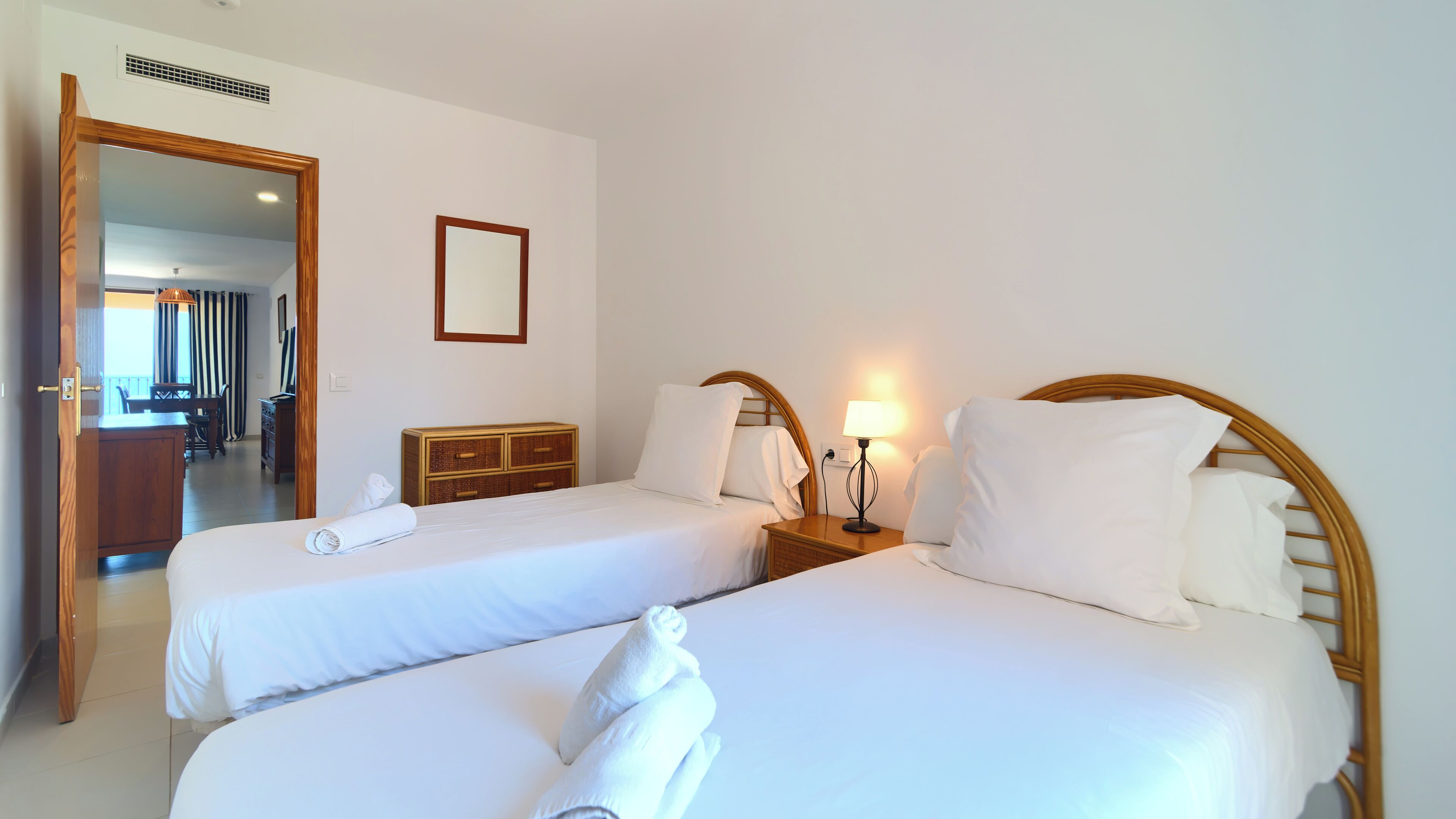 Iron/ironing board, free WiFi, bed sheets