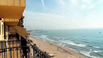 Beach | On the beach, white sand