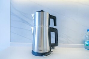 Kaffee und/oder Kaffeemaschine