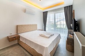 Room - Midpoint Suites - Deluxe Suite 104 (Oludeniz Mahallesi)