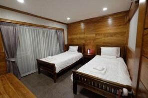Cots/infant beds - Amy's Chiangmai Villa with Swimming Pool (San Kamphaeng)