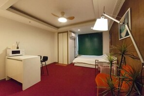 Room - WooDream Beam projector 6-min Gangnam stn. (Seoul)