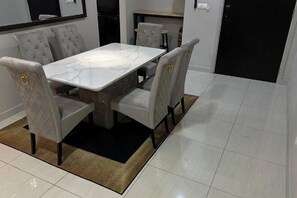 Dining - Datum Jelatek Superb Suite KL By LH (Ampang)