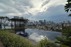 Outdoor pool - Datum Jelatek Superb Suite KL By LH (Ampang)