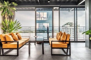 Interior - Mekong View Hideaway: Cozy 1-Bedroom Retreat (Phnom Penh)