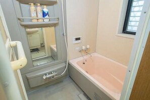 Bathroom - Sakura Retreat (Tokyo)