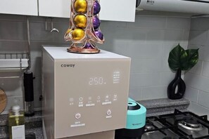 Room - Renovation #3 minutes from Chungmuro Station #Near Myeong-dong #Luggage storage service (Seoul)