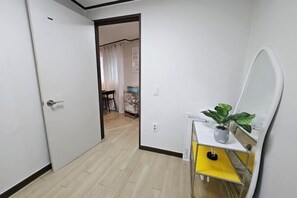 Unclassified image, 4 of 104, button - Renovation #3 minutes from Chungmuro Station #Near Myeong-dong #Luggage storage service (Seoul)