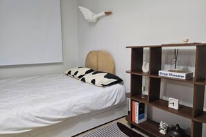 Room - Renovation #3 minutes from Chungmuro Station #Near Myeong-dong #Luggage storage service (Seoul)