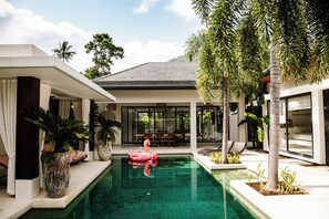 Piscina externa