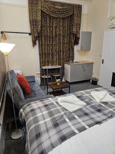 Studio 24-Free Private Parking