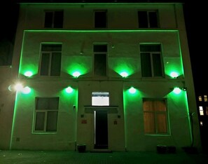 Bagian depan properti