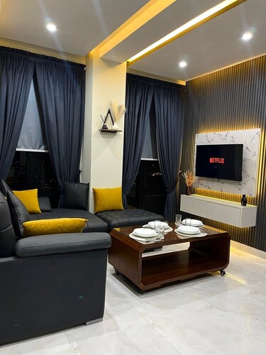 Cozy Apartment in Bahria Town.