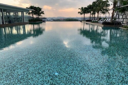 Pool View Air-Con Studio @Tiara Imperio Bangi