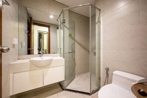 Unclassified image, 4 of 16, button - An Corner Apt - Vinhomes Central Park High Floor Nice View and Free Pick up for 5 Nights (Ho Chi Minh City)