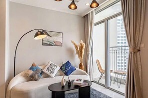 Room - An Corner Apt - Vinhomes Central Park High Floor Nice View and Free Pick up for 5 Nights (Ho Chi Minh City)