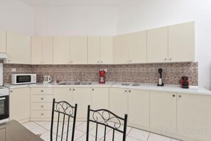 Unclassified image, 2 of 69, button - Akakia Residence (Naxos)